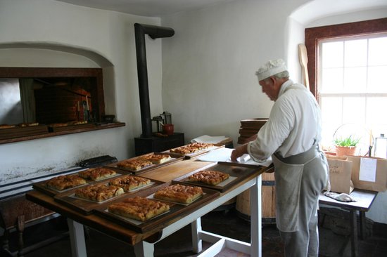 They Bake Their Pastries The 19th Century Way