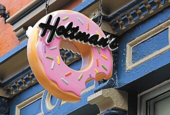 Holtman's Donuts