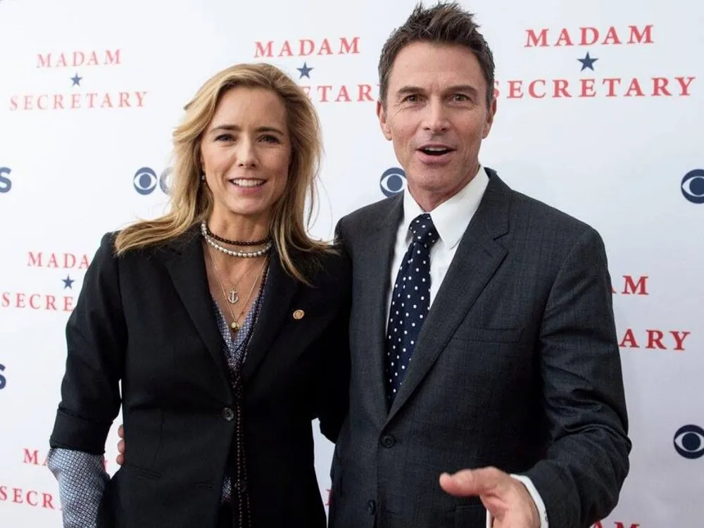 Tim Daly and Tea Leoni